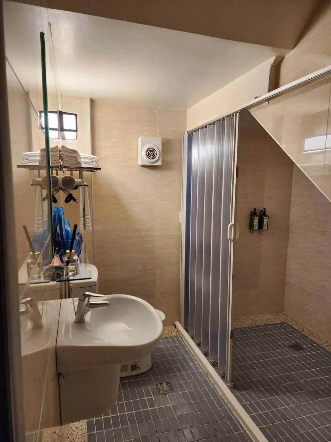 וולי 910 Hostel מראה חיצוני תמונה